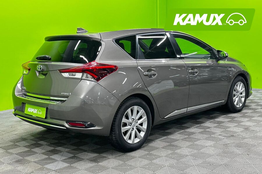 Toyota Auris vaihtoauto