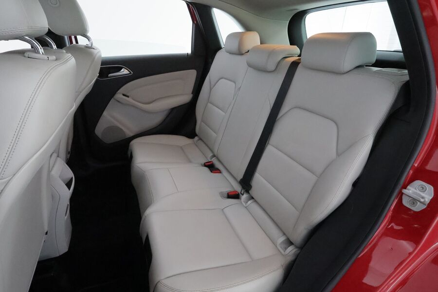 Mercedes-Benz B vaihtoauto