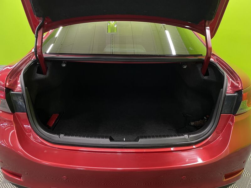 Mazda 6 vaihtoauto