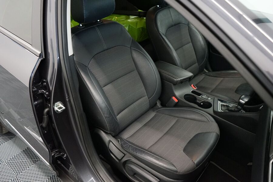 Kia Niro plug-in vaihtoauto