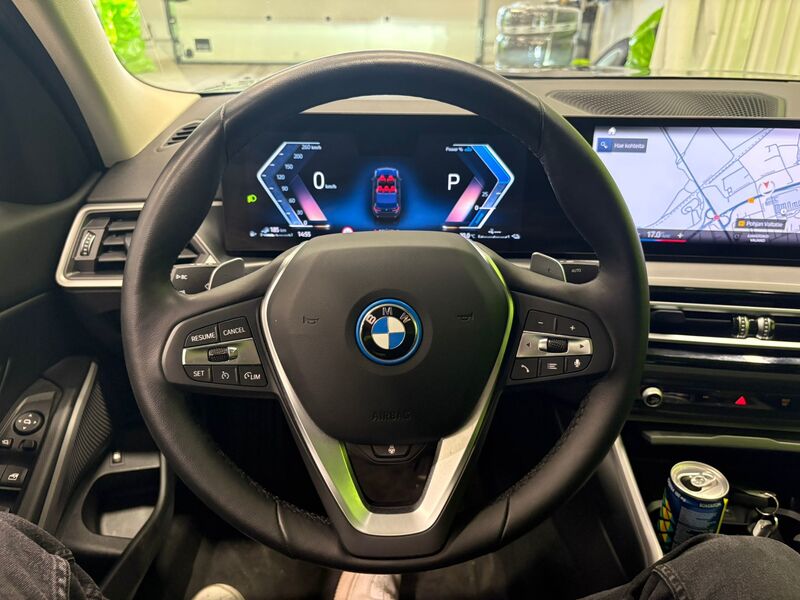 BMW 330 vaihtoauto