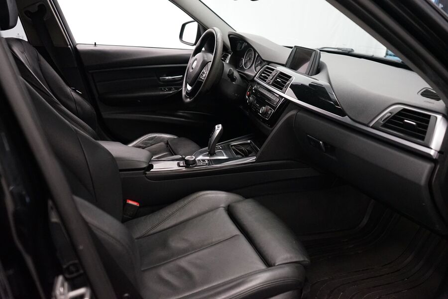 BMW 320 vaihtoauto