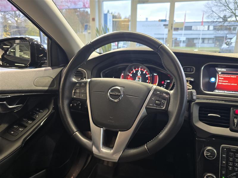 Volvo V40 vaihtoauto