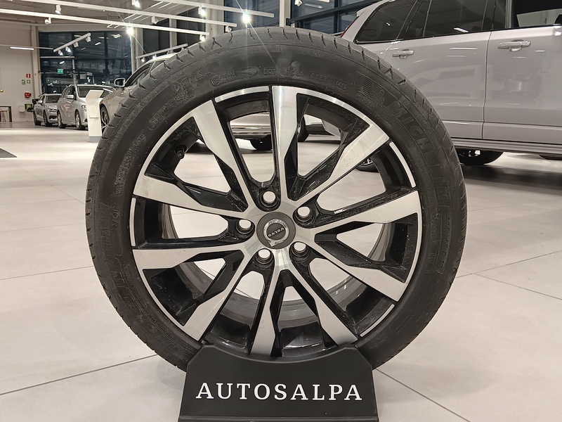 Volvo V40 vaihtoauto