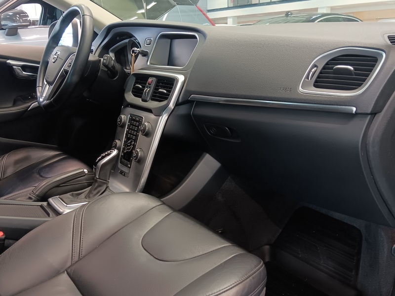 Volvo V40 vaihtoauto