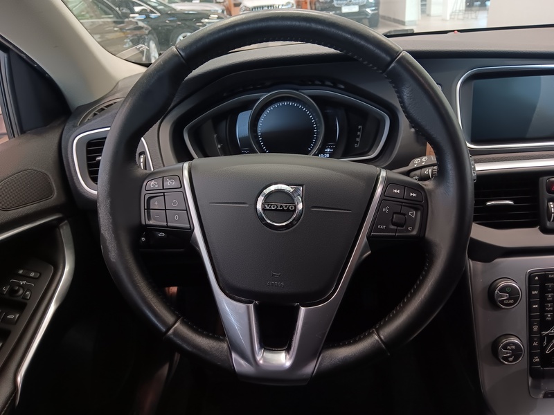 Volvo V40 vaihtoauto