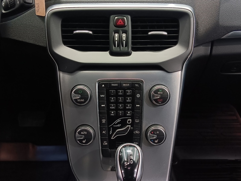 Volvo V40 vaihtoauto