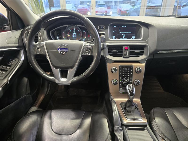 Volvo V40 Cross Country vaihtoauto