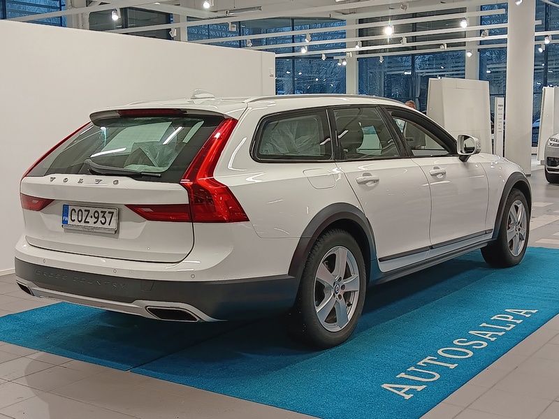 Volvo V90 Cross Country vaihtoauto