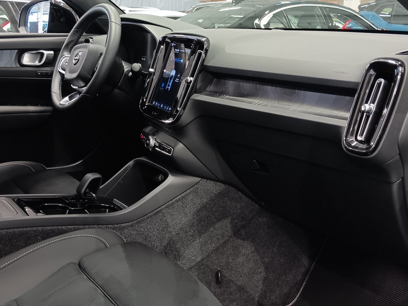 Volvo EC40 vaihtoauto