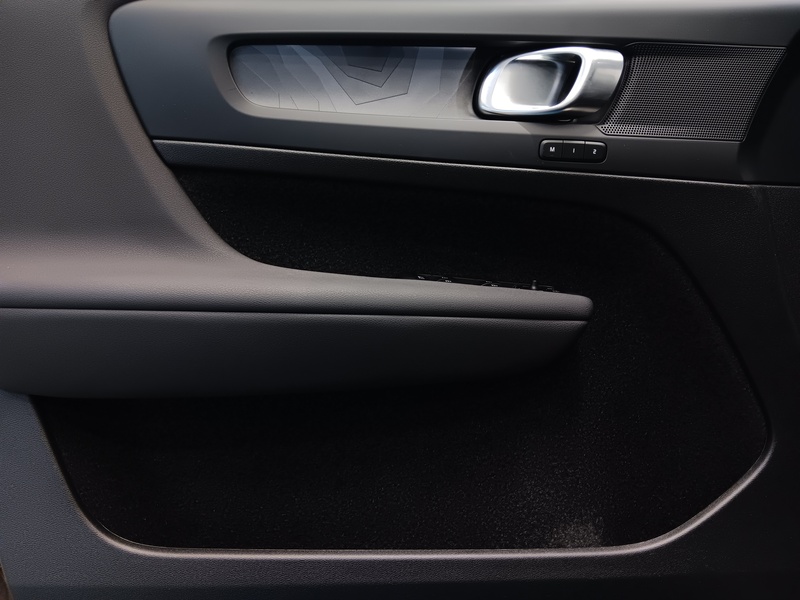 Volvo EC40 vaihtoauto