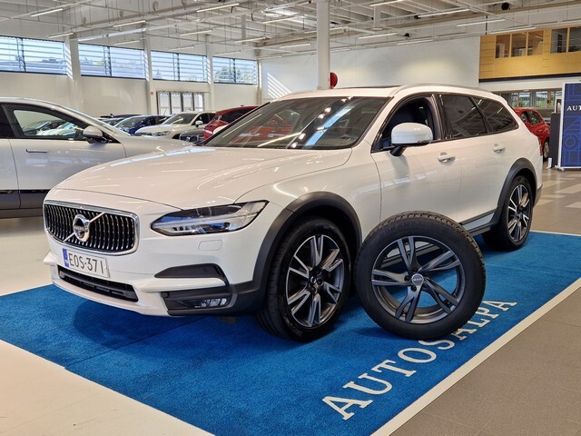 Volvo V90 Cross Country vaihtoauto