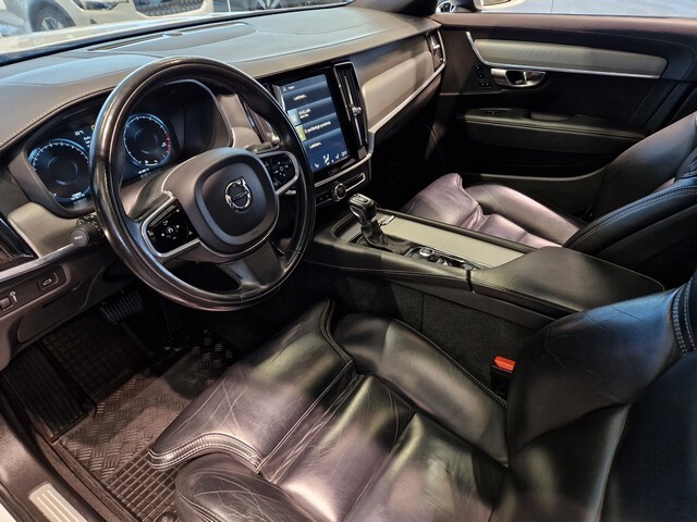 Volvo V90 Cross Country vaihtoauto