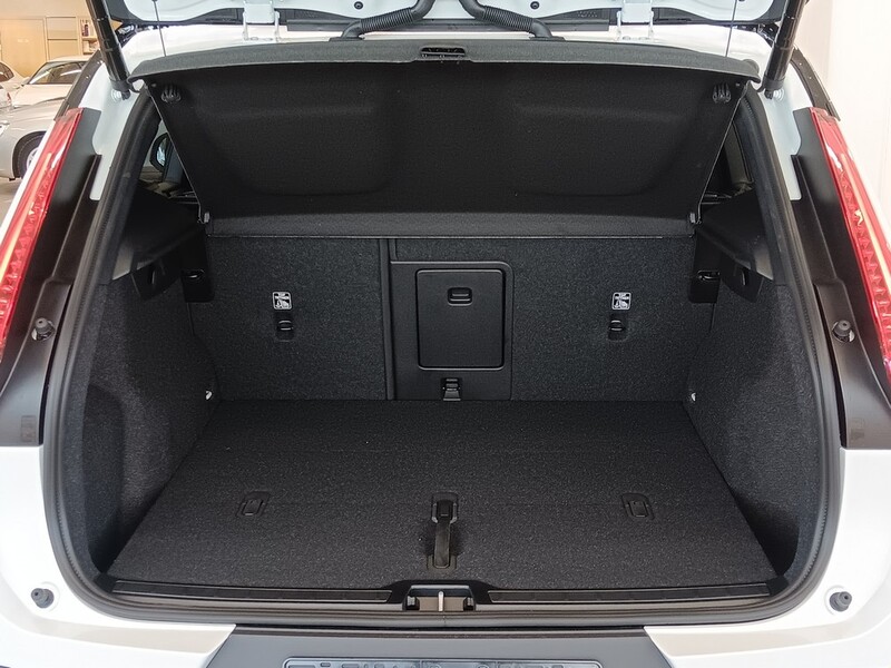 Volvo EX40 vaihtoauto