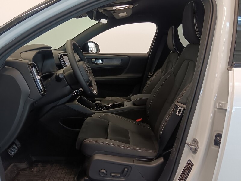 Volvo EX40 vaihtoauto