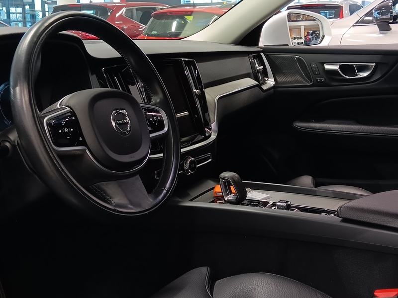 Volvo V60 Cross Country vaihtoauto