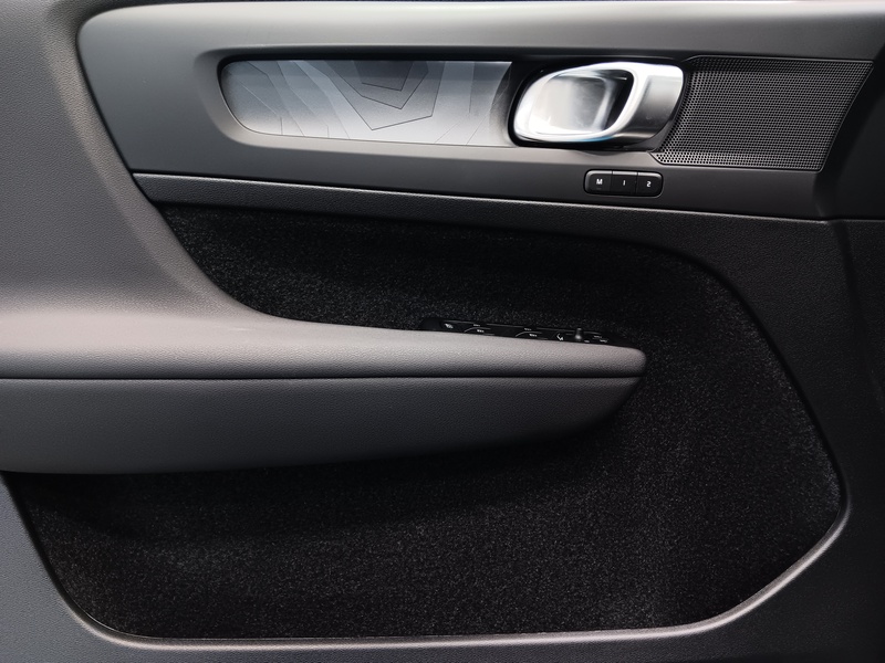 Volvo EX40 vaihtoauto