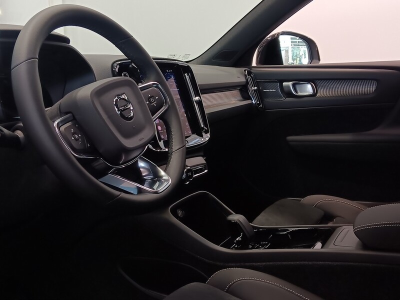 Volvo EX40 vaihtoauto