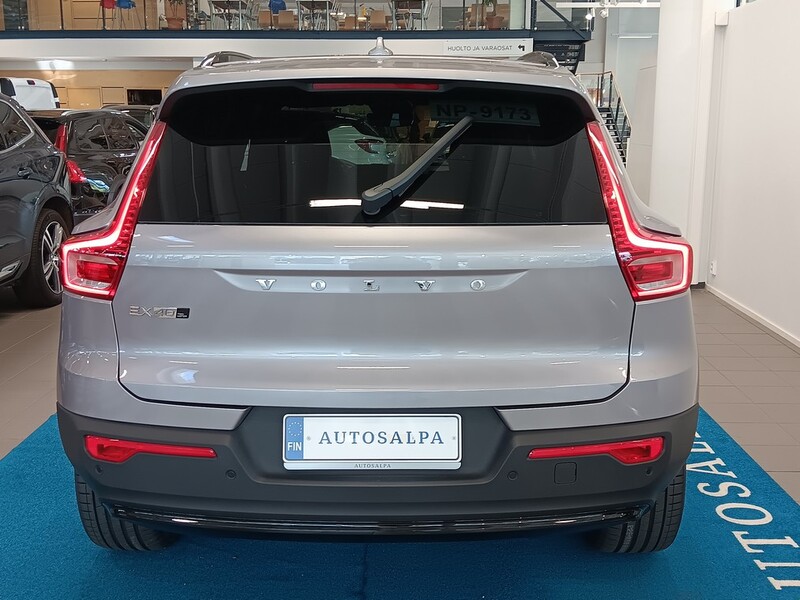 Volvo EX40 vaihtoauto