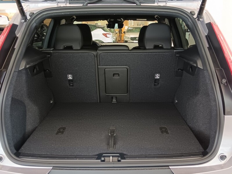 Volvo EX40 vaihtoauto