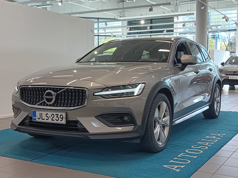Volvo V60 Cross Country vaihtoauto
