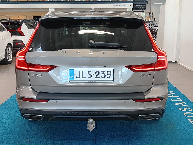 Volvo V60 Cross Country vaihtoauto