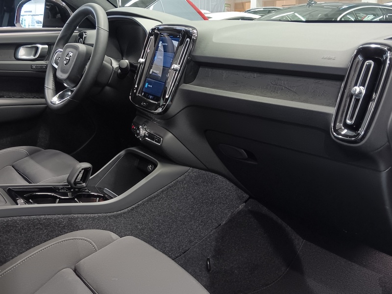 Volvo C40 vaihtoauto