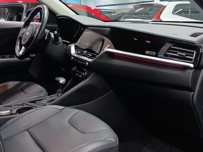 Kia Niro plug-in vaihtoauto