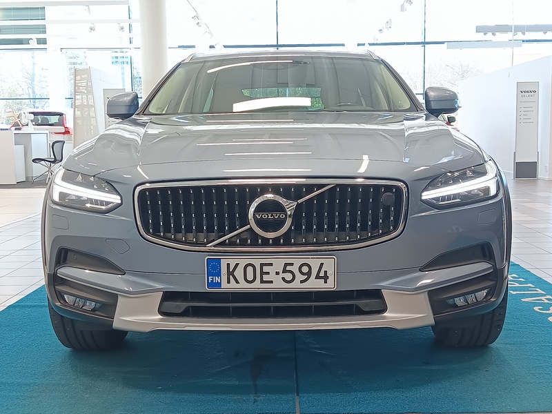 Volvo V90 Cross Country vaihtoauto