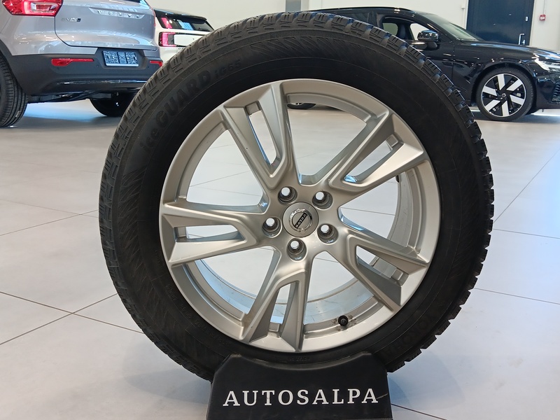 Volvo V90 Cross Country vaihtoauto