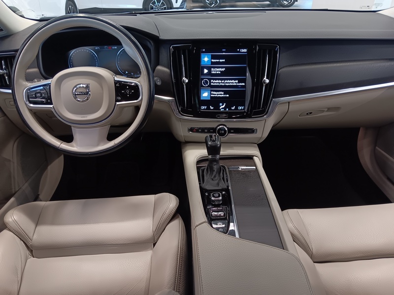 Volvo V90 Cross Country vaihtoauto