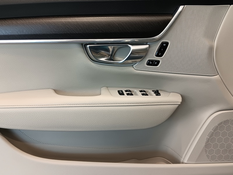 Volvo V90 Cross Country vaihtoauto