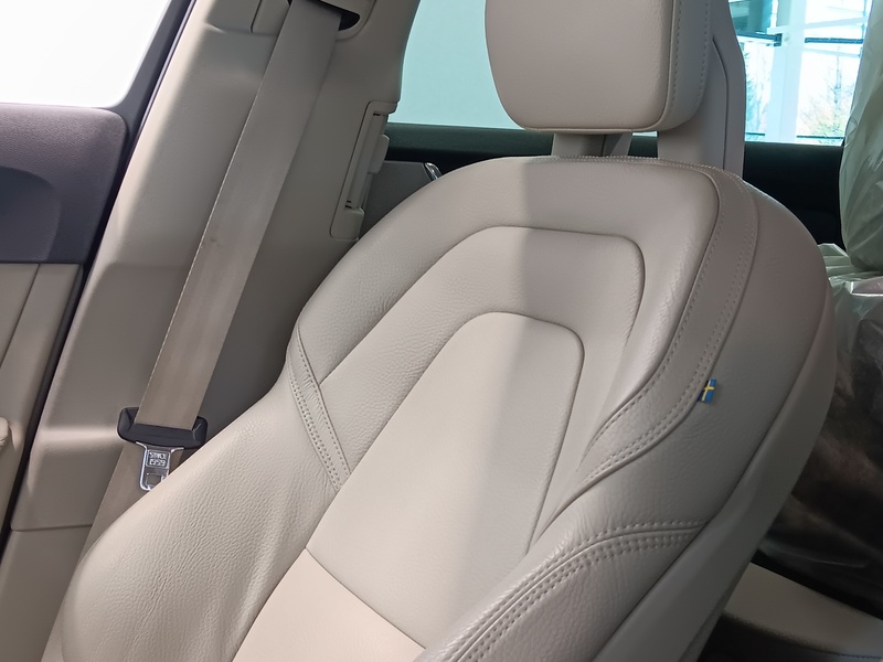 Volvo V90 Cross Country vaihtoauto