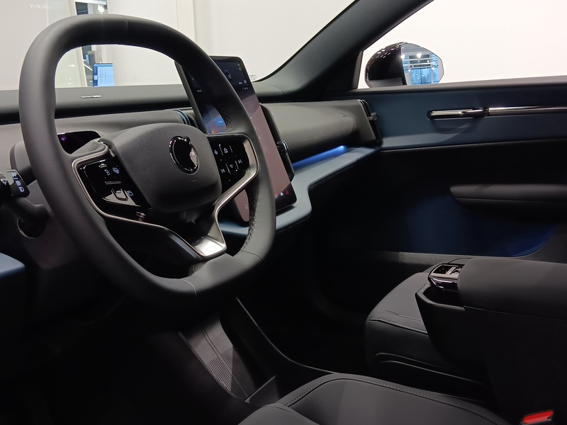 Volvo EX30 vaihtoauto