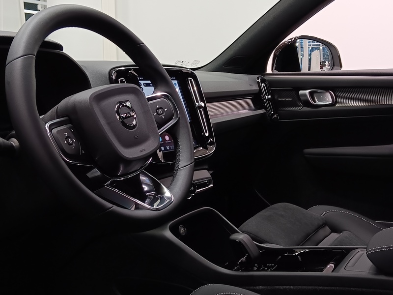 Volvo EX40 vaihtoauto