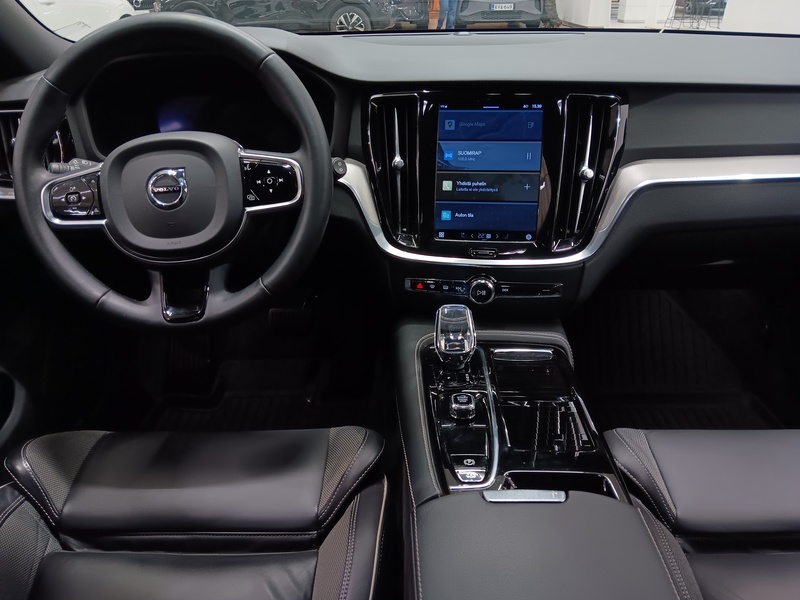 Volvo V60 vaihtoauto