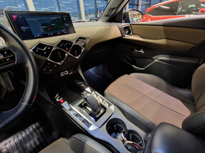 DS 3 Crossback vaihtoauto