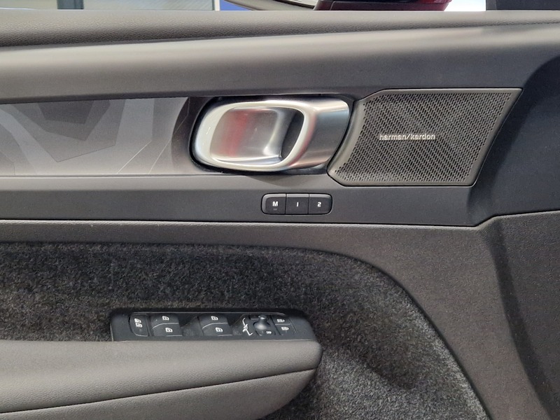 Volvo EC40 vaihtoauto