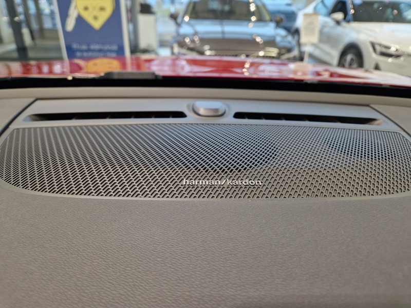 Volvo EC40 vaihtoauto