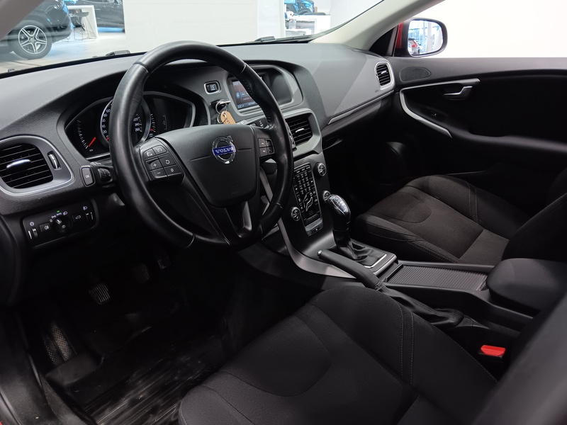 Volvo V40 vaihtoauto