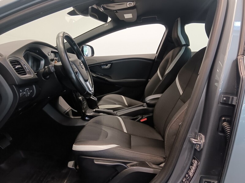 Volvo V40 Cross Country vaihtoauto