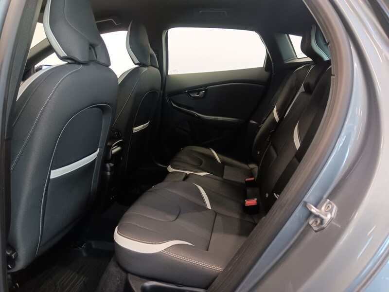 Volvo V40 Cross Country vaihtoauto