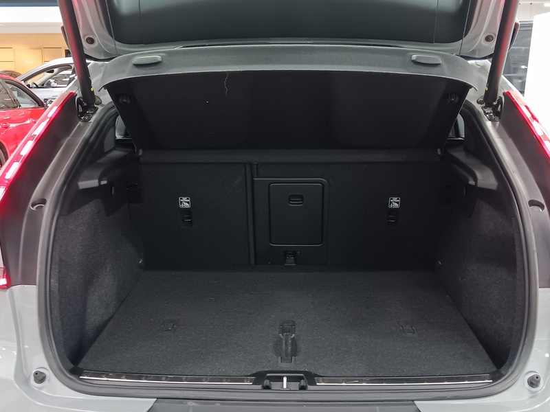 Volvo C40 vaihtoauto