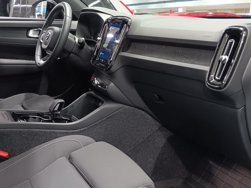 Volvo C40 vaihtoauto