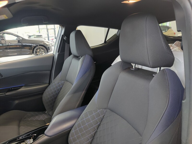 Toyota C-HR vaihtoauto