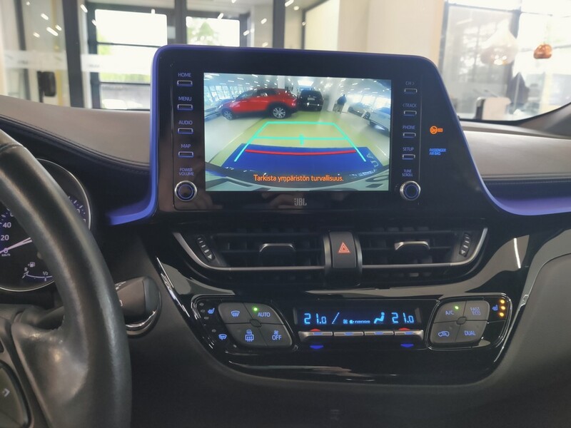 Toyota C-HR vaihtoauto