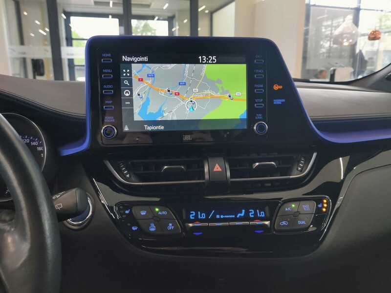 Toyota C-HR vaihtoauto