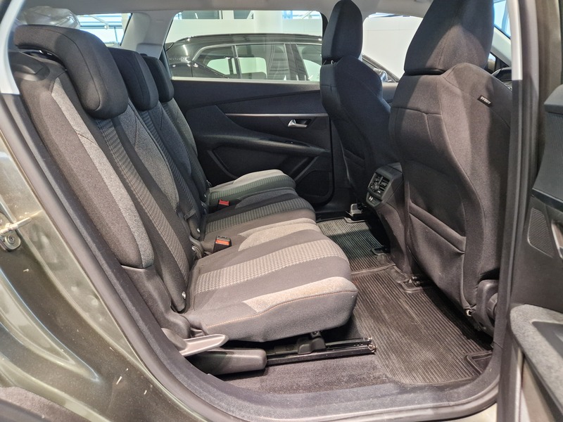 Peugeot 5008 vaihtoauto