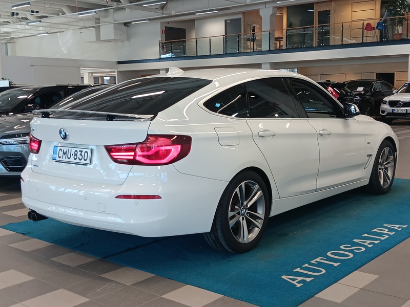 BMW 320 vaihtoauto