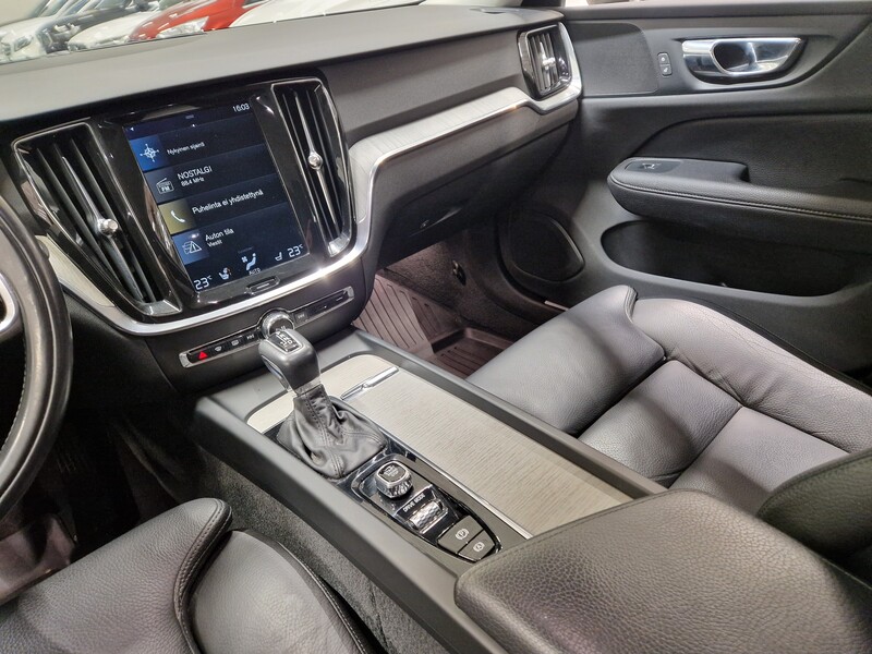 Volvo V60 vaihtoauto